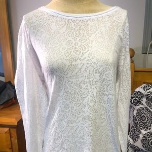 Women’s Cherokee burnout long sleeve.